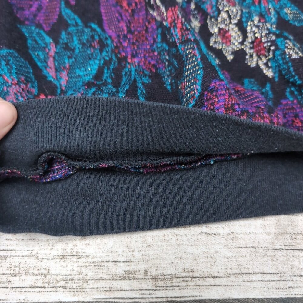 Vintage Abstract Floral Design 3/4 Length Sweater - Picture 3 of 9